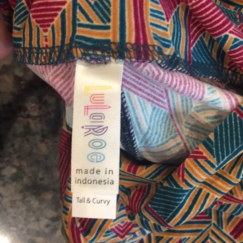 TC NWOT LuLaRoe Leggings BB11‎ 4590 - Picture 3 of 3